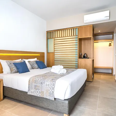 Adele Hotel 4*