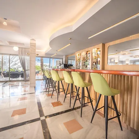 Adele Hotel Adelianos Kampos